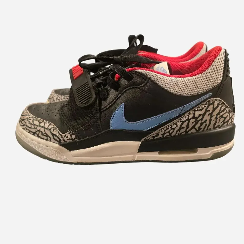 Jordan Men's black multi Trainers